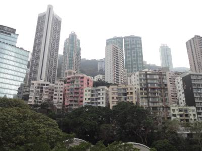Der Hong Kong Park und die Berge